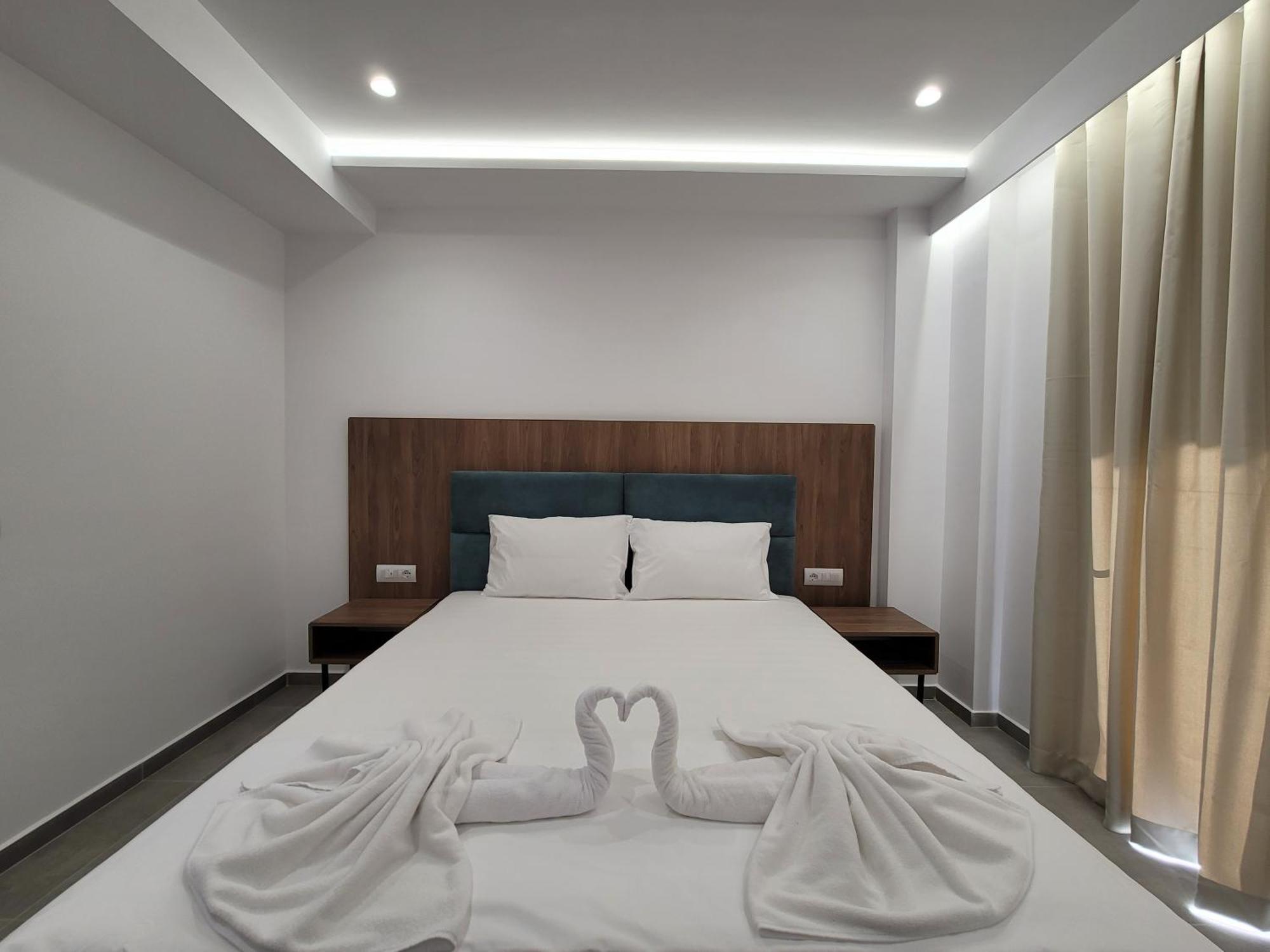 Prestige Hotel Ксамил Экстерьер фото