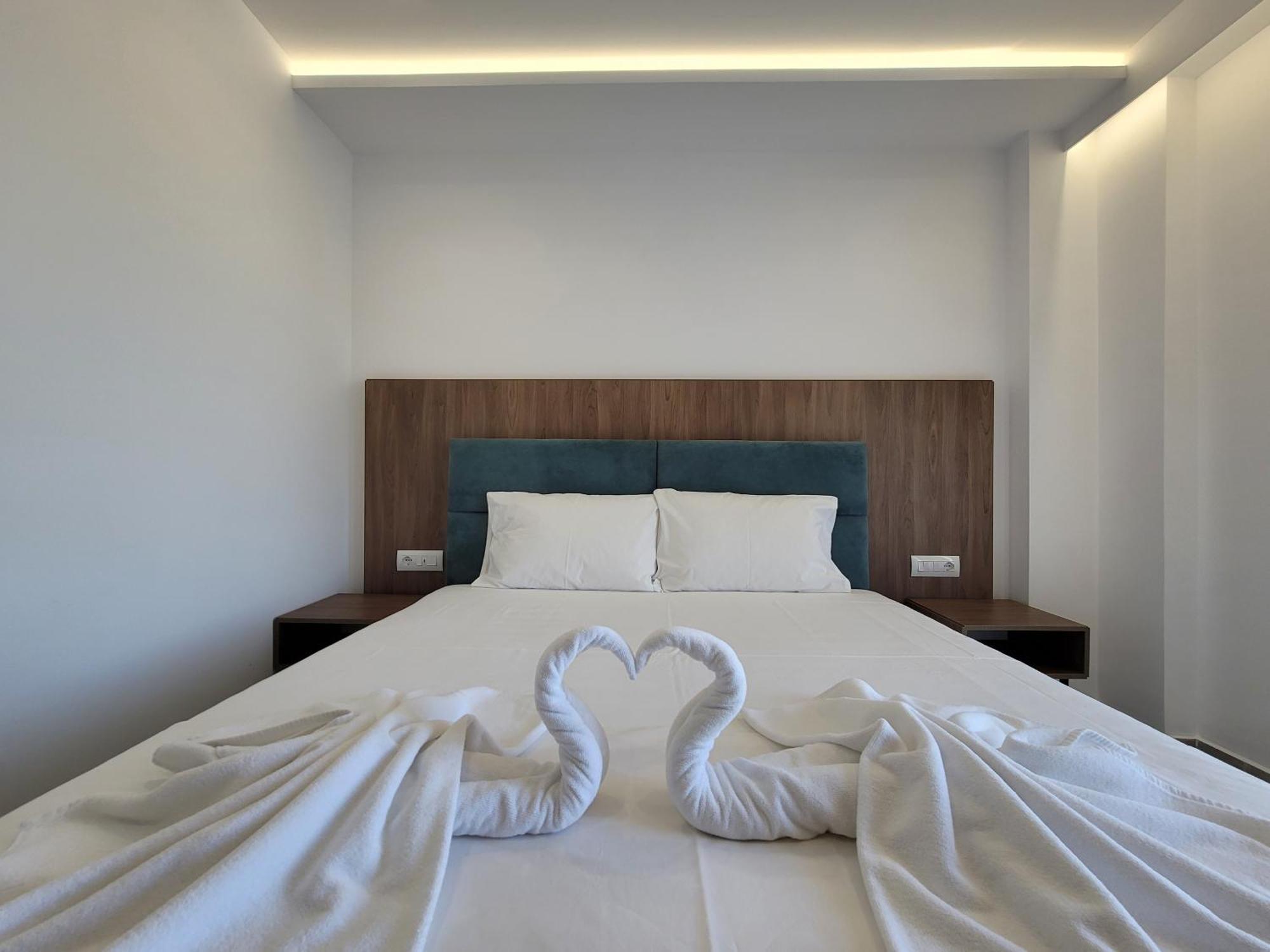 Prestige Hotel Ксамил Экстерьер фото