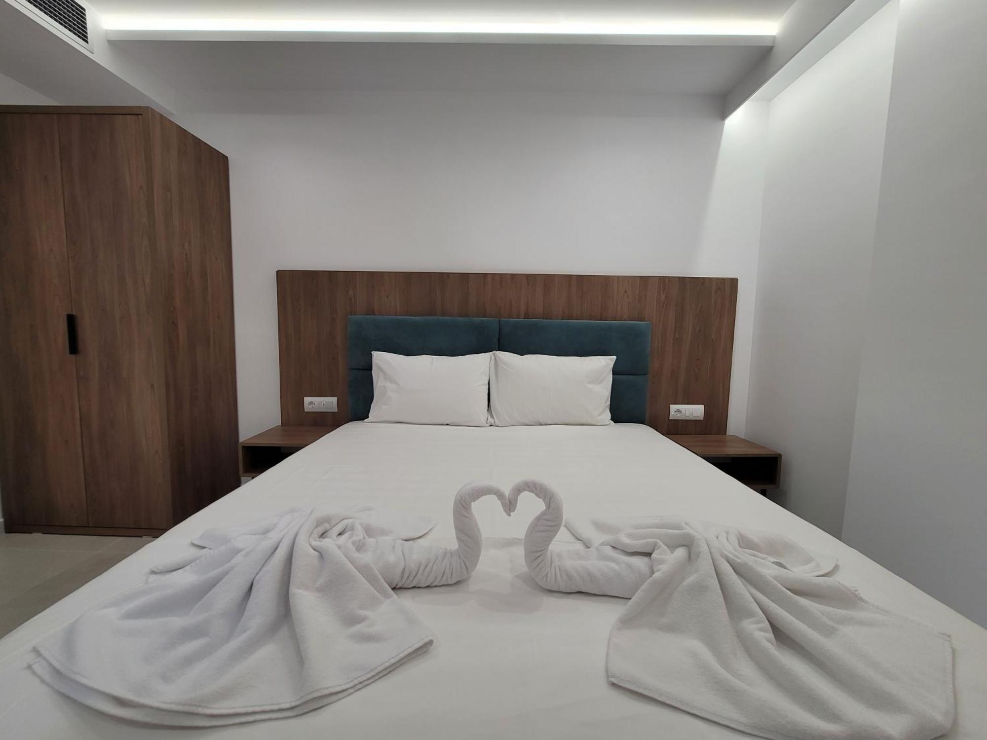Prestige Hotel Ксамил Экстерьер фото