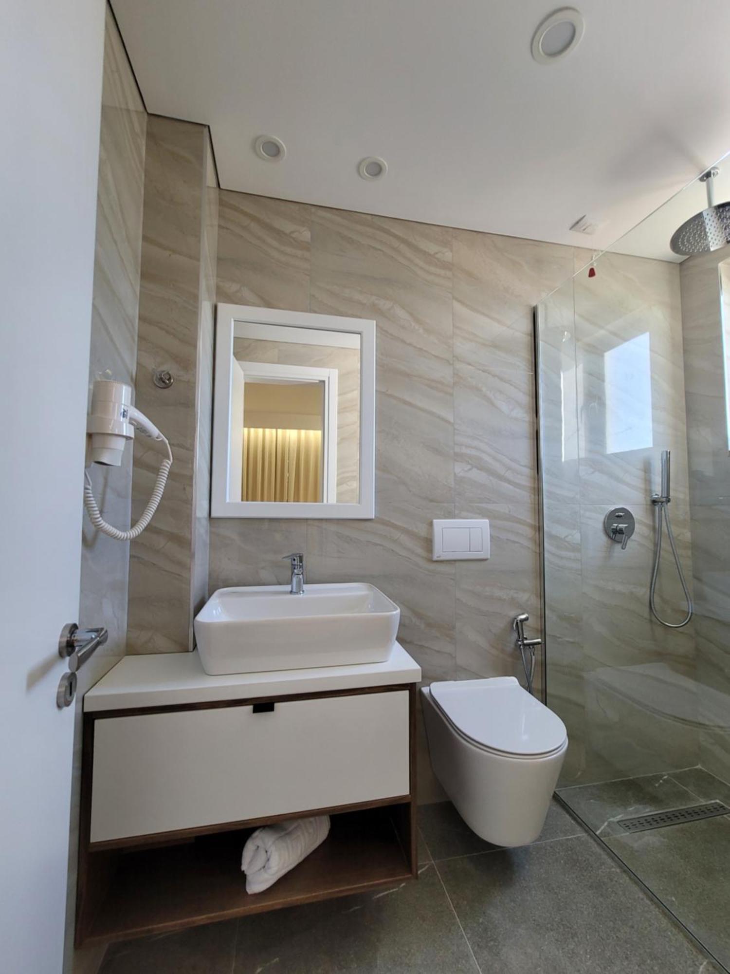 Prestige Hotel Ксамил Экстерьер фото