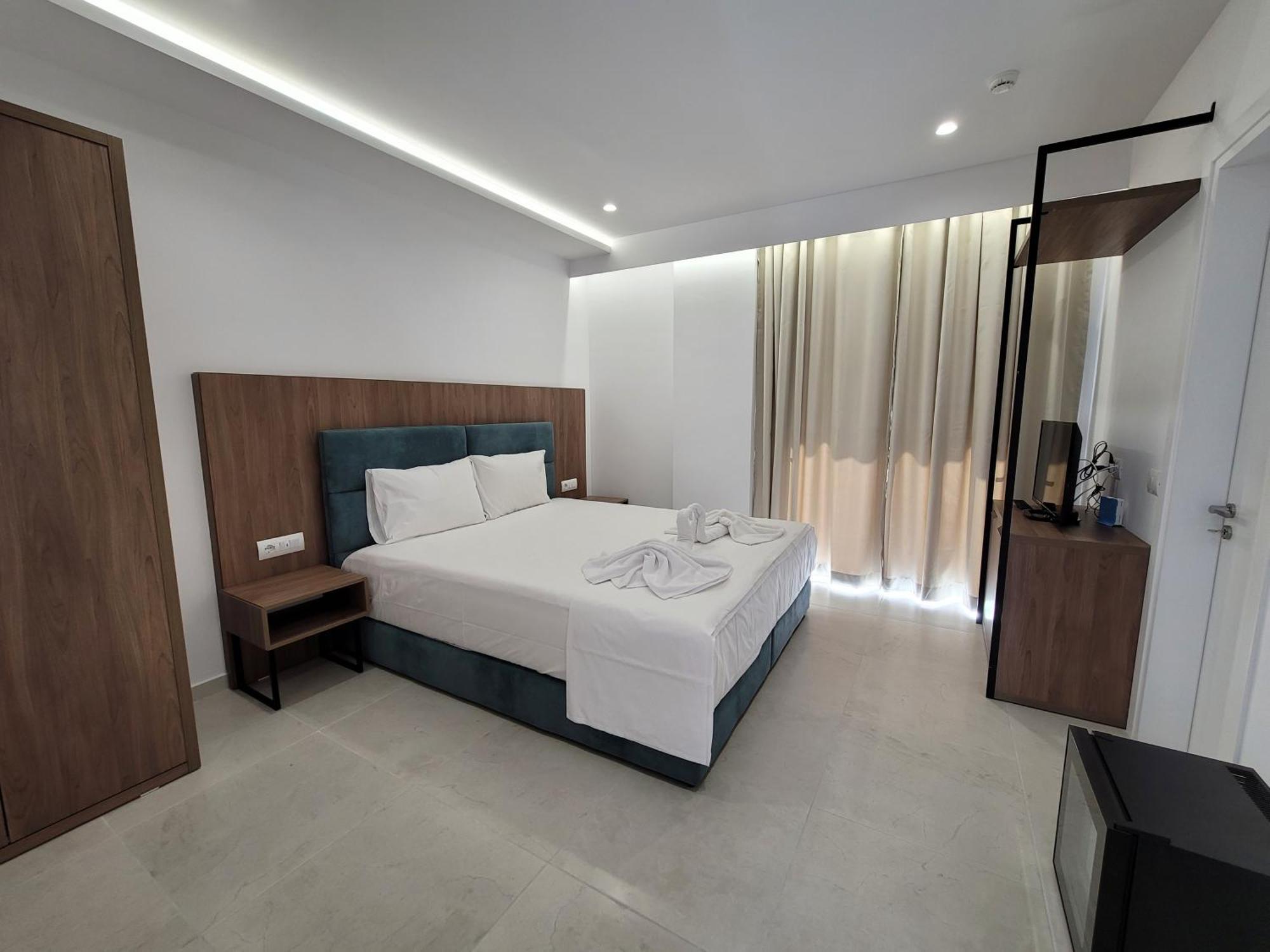 Prestige Hotel Ксамил Экстерьер фото