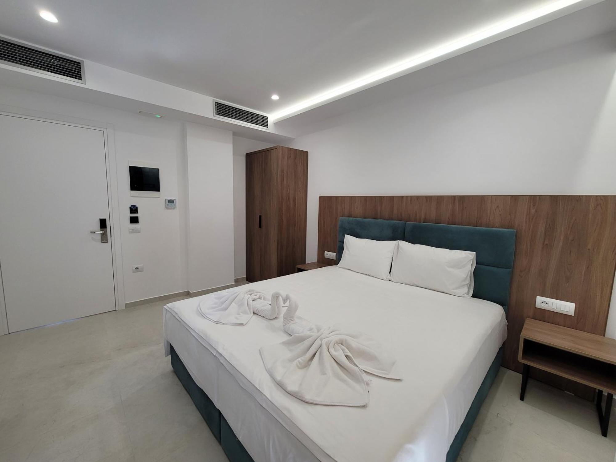 Prestige Hotel Ксамил Экстерьер фото