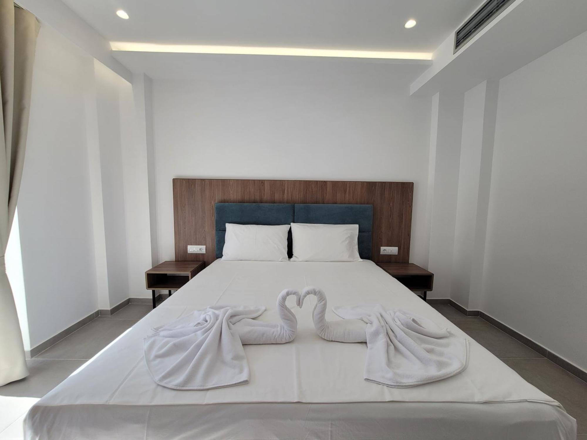 Prestige Hotel Ксамил Экстерьер фото