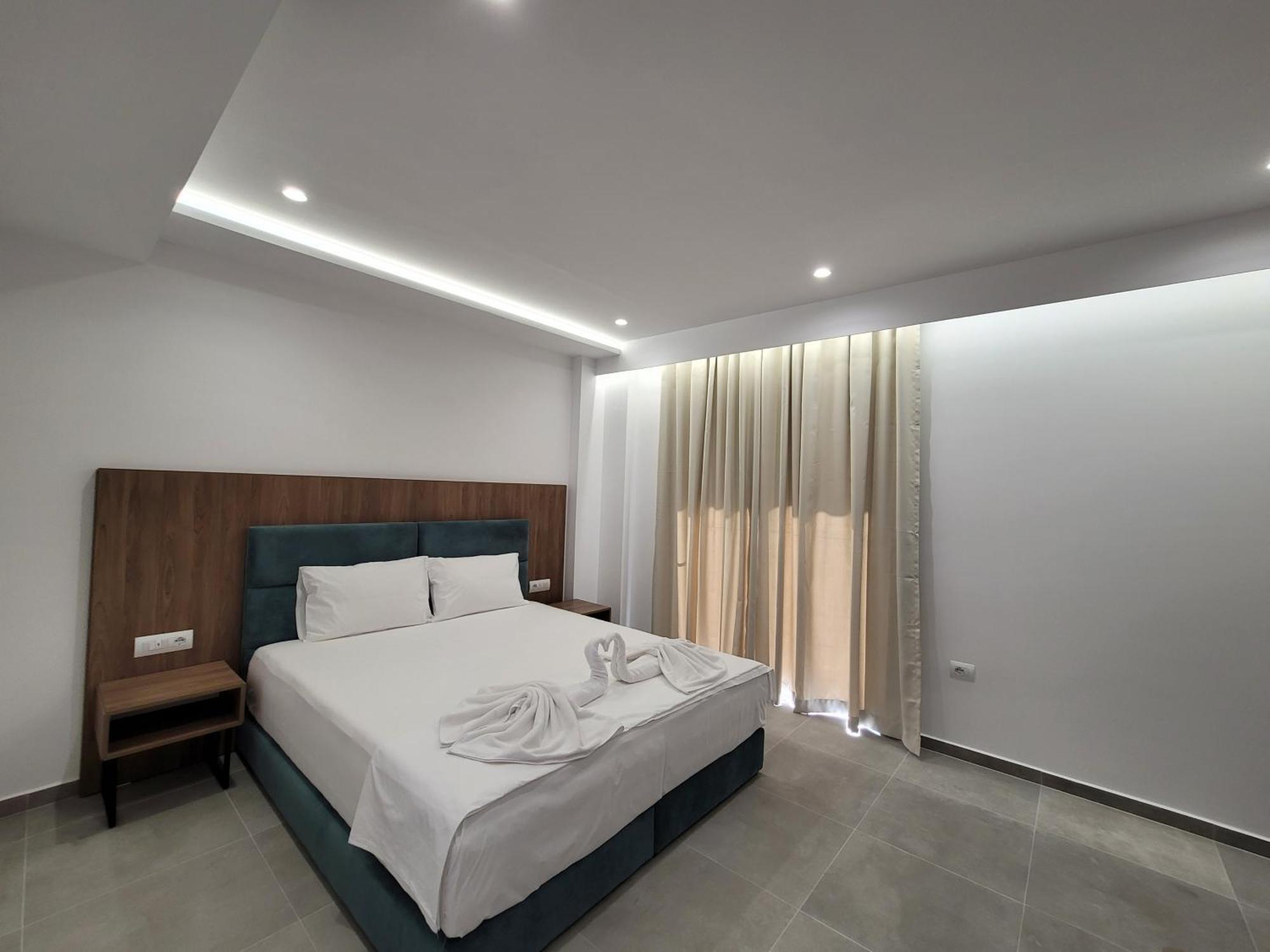 Prestige Hotel Ксамил Экстерьер фото