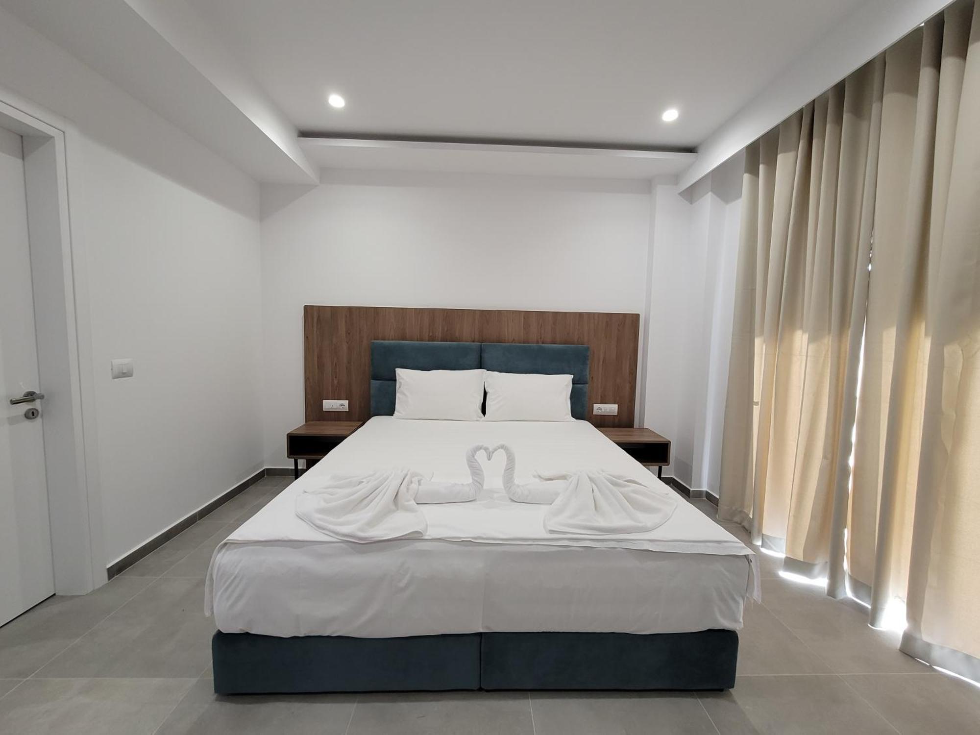 Prestige Hotel Ксамил Экстерьер фото
